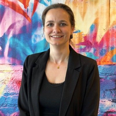 simone van veen.jpeg